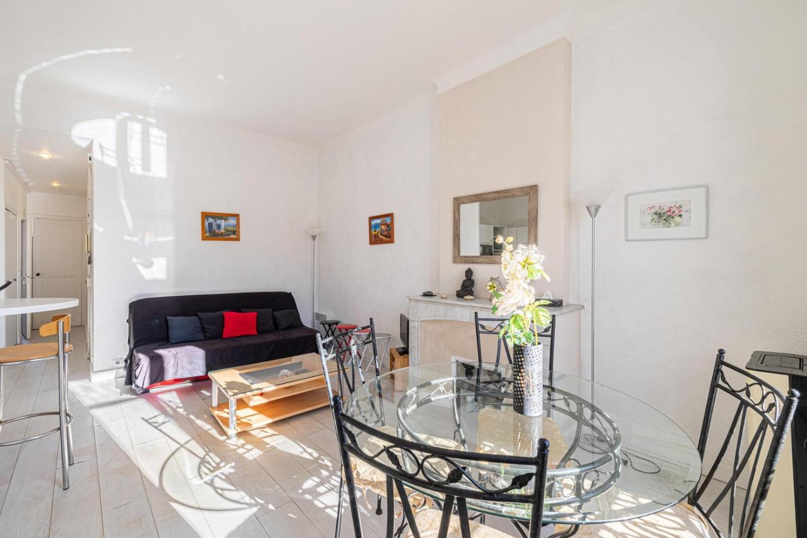 Le Merveilleux Avec 2 Chambres, Proche De La Croisette, Des Plages Et Du Palais *